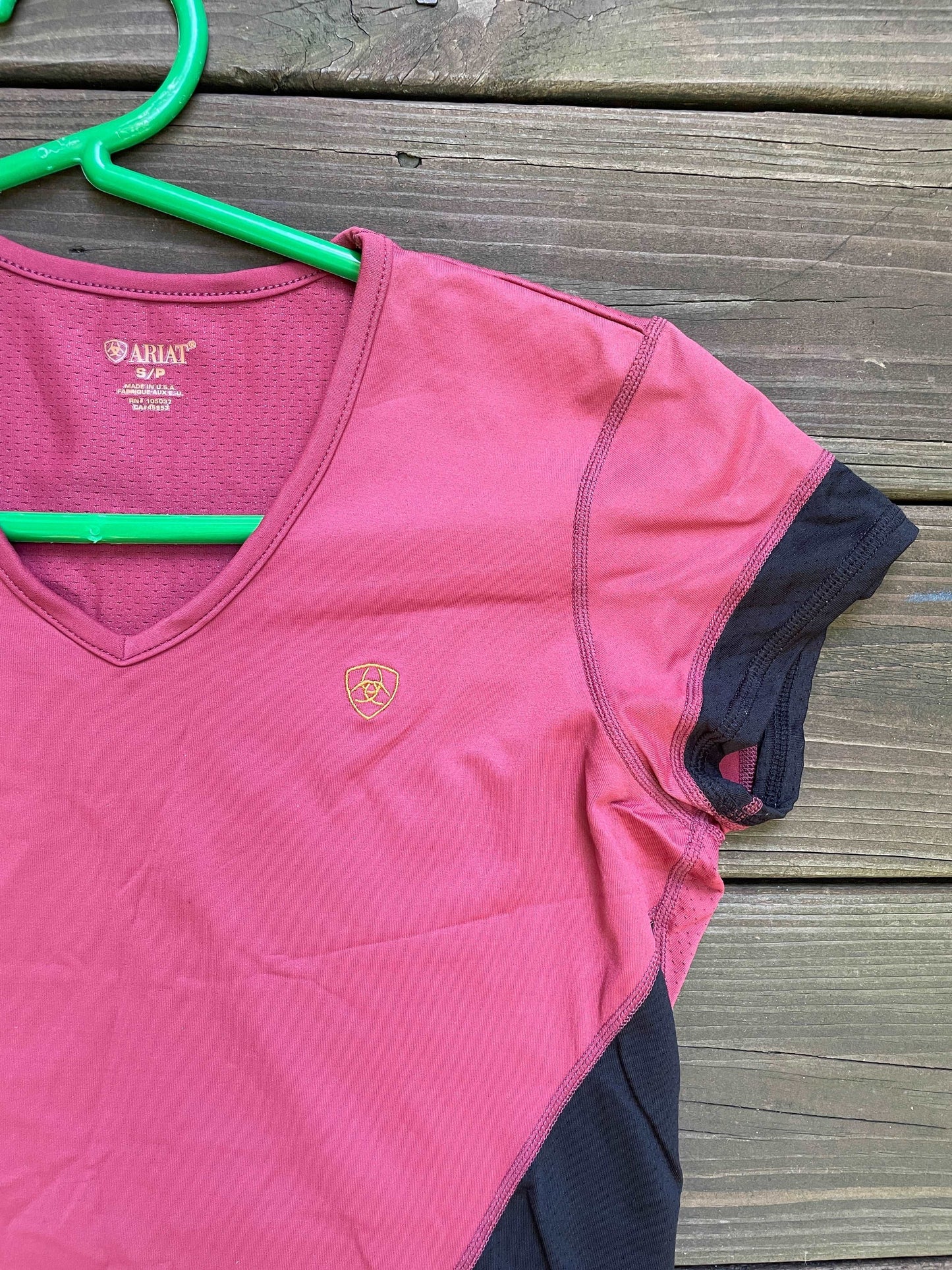 ThriftedEquestrian Clothing Small Ariat Summer T-Shirt - Small