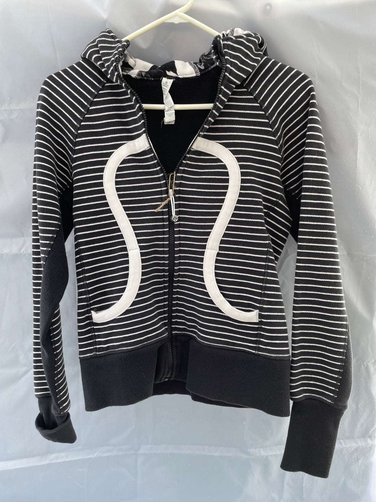 ThriftedEquestrian Clothing 6 Lululemon Fleece Lined Jacket - 6