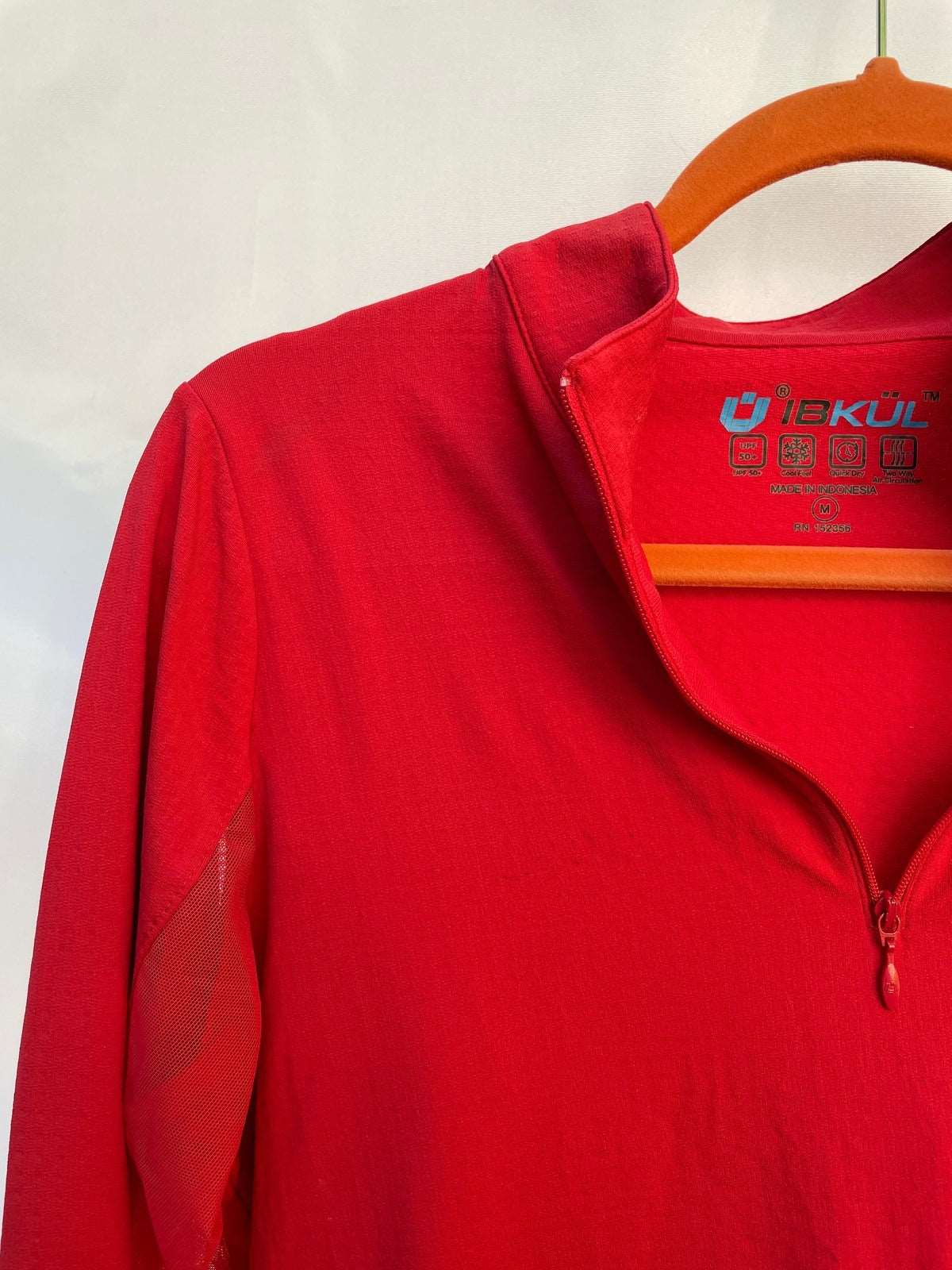ThriftedEquestrian Clothing Medium U Ibkul Ventilated Long Sleeve - Medium