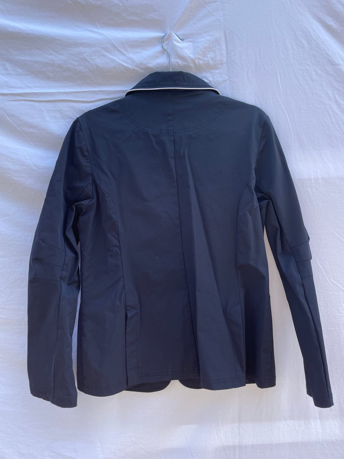 ThriftedEquestrian Clothing 42 EquiTheme Show Jacket - Size 42