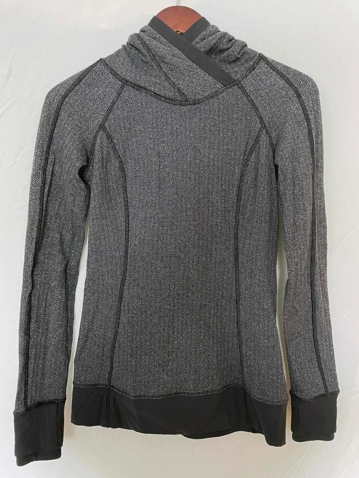 ThriftedEquestrian Clothing 4 Lululemon Hooded Sweatshirt - Size 4