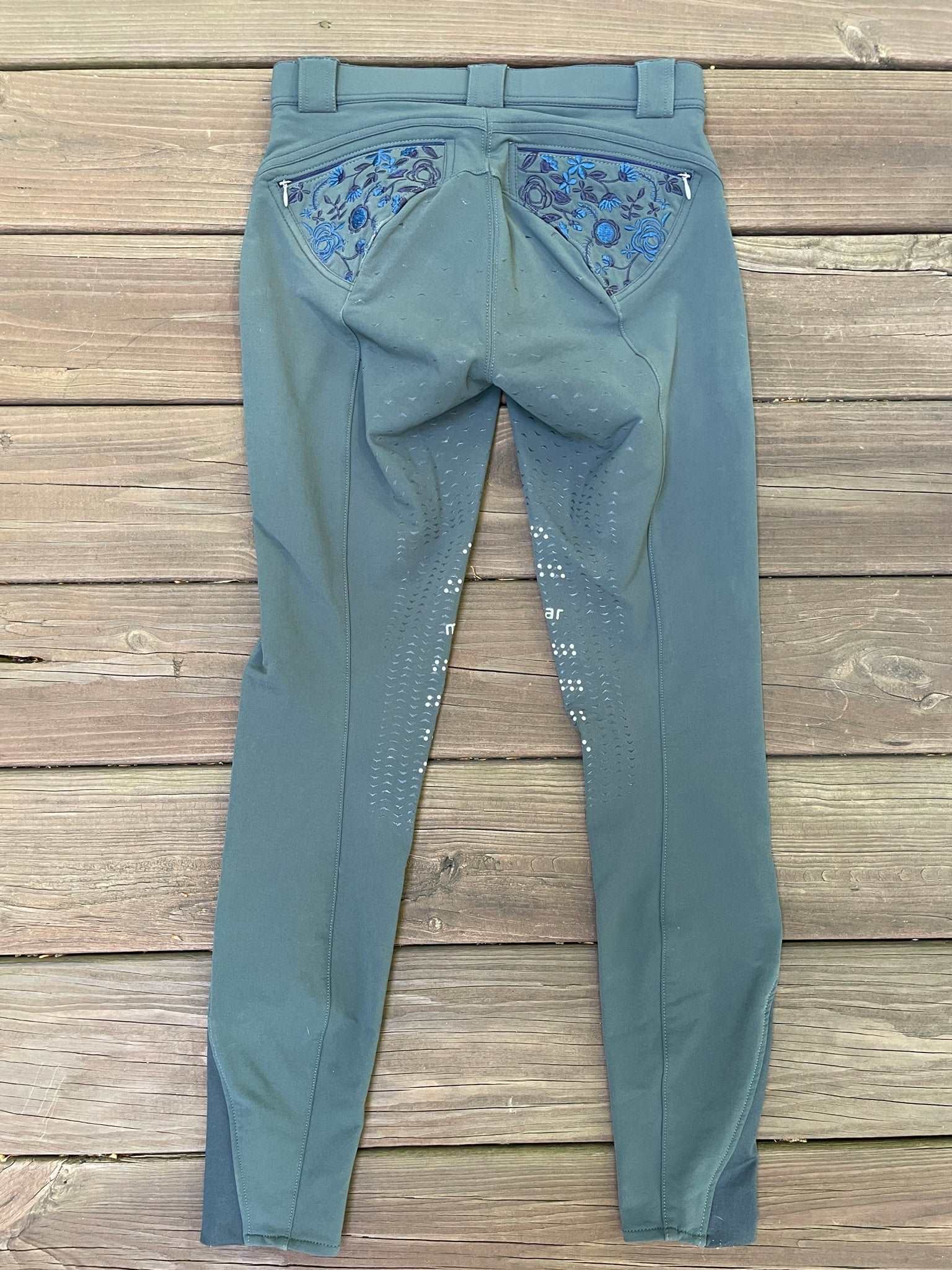 ThriftedEquestrian Clothing 24 Montar Breeches - 24