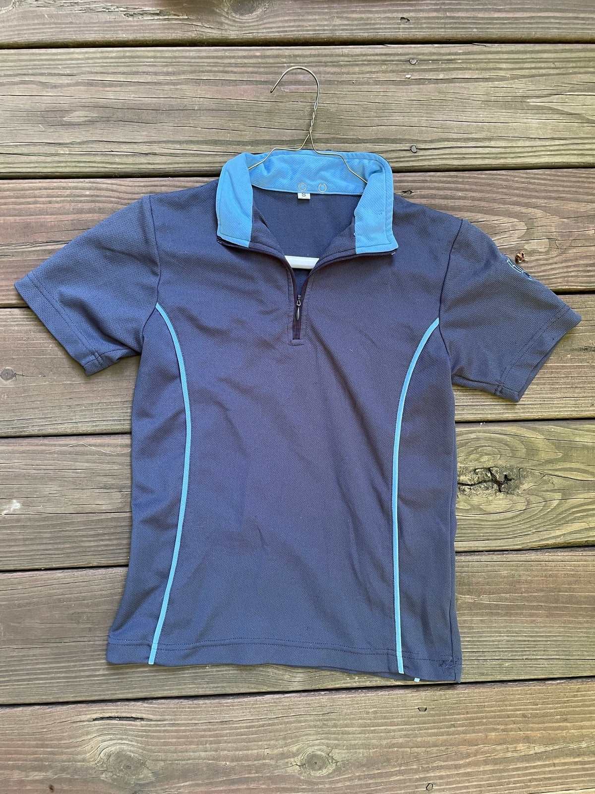 ThriftedEquestrian Clothing Small Riding Sport Short Sleeve Quarter Zip - Small